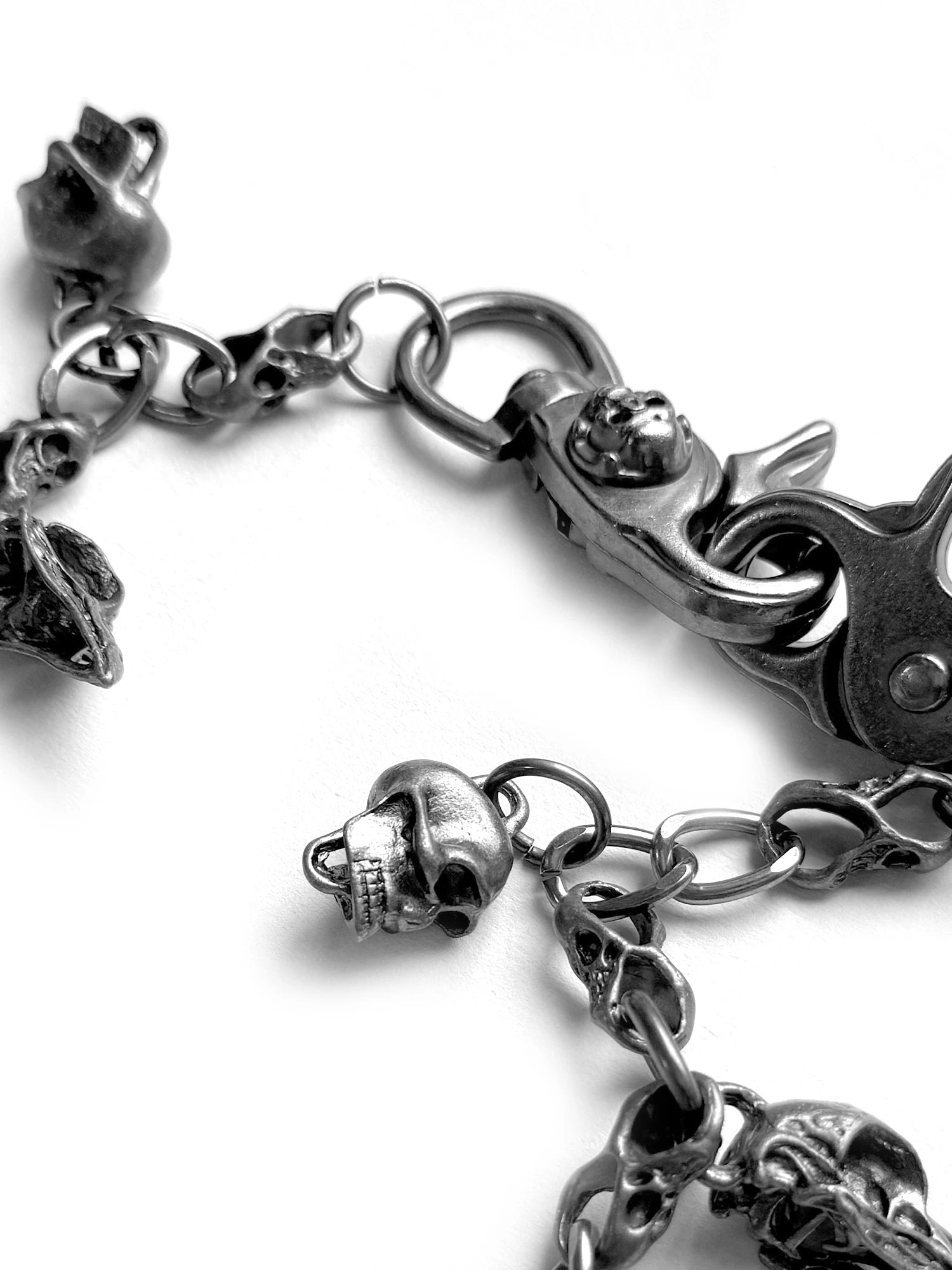 DARK BONE TROUSER CHAIN