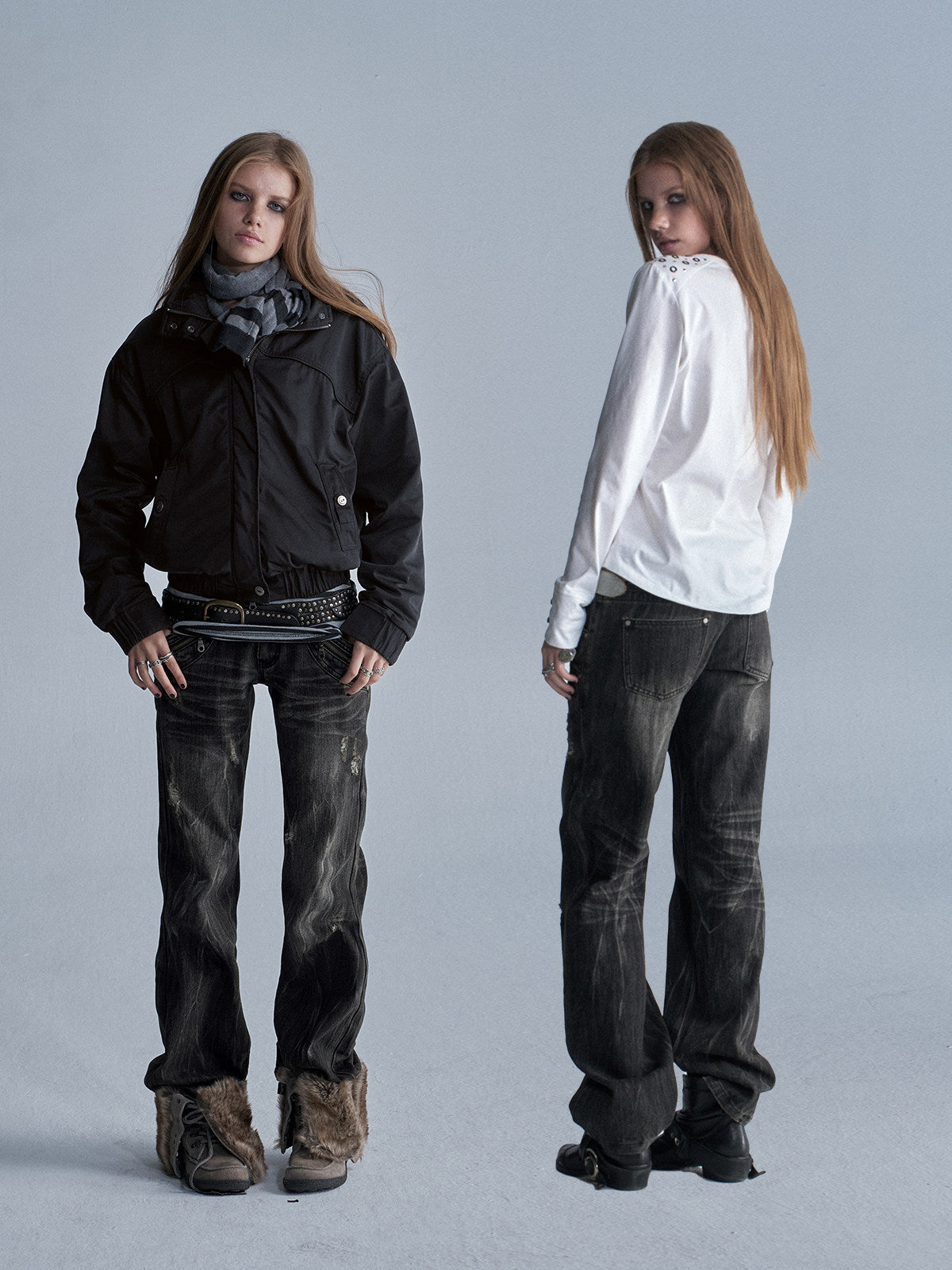 LOW RISE STRAIGHT MULTI-POCKET JEANS