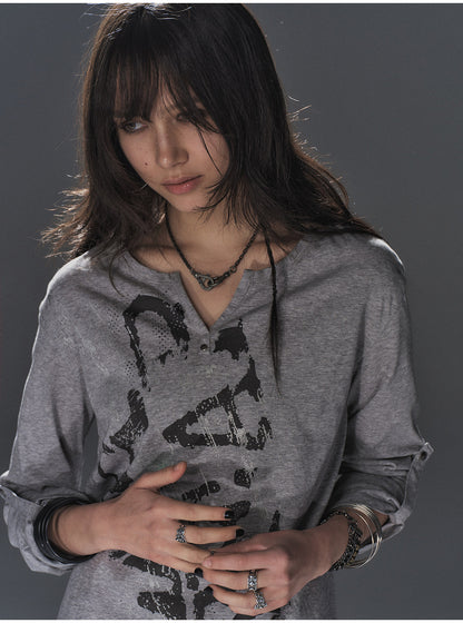 SILVER DISTRESSED V NECK TEE