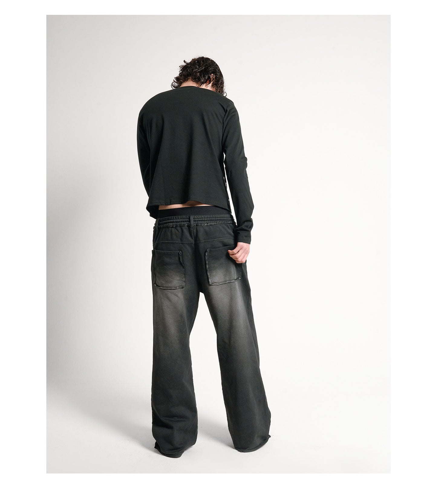 SILVER RIVET FITTED LONG SLEEVE