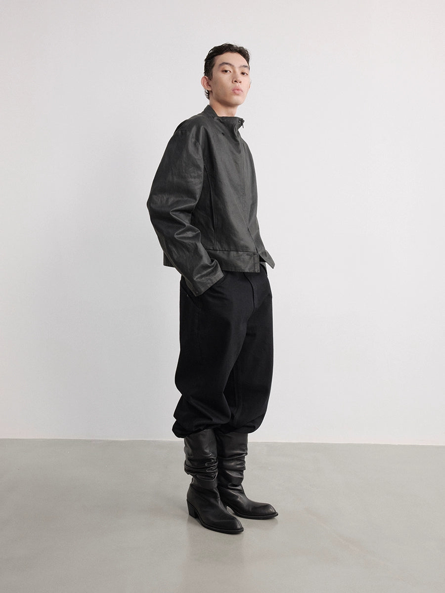 WAXY STIFF SPLIT-HEM COAT