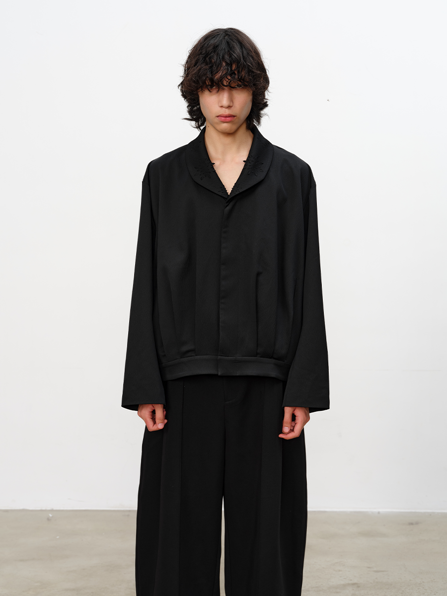CARVED COLLAR PLEATED BLAZER