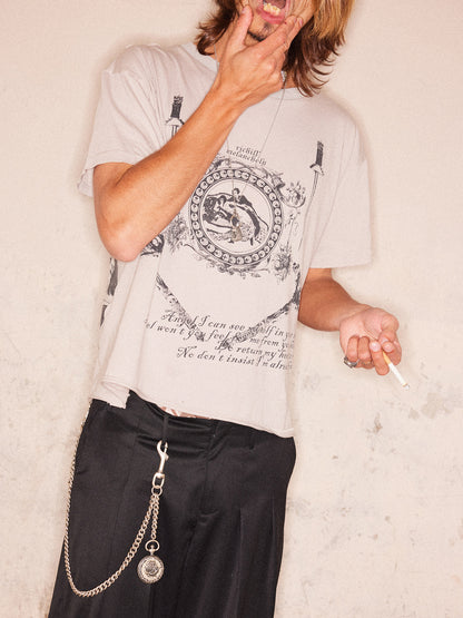 DAGGER GRAPHIC CREW NECK TEE