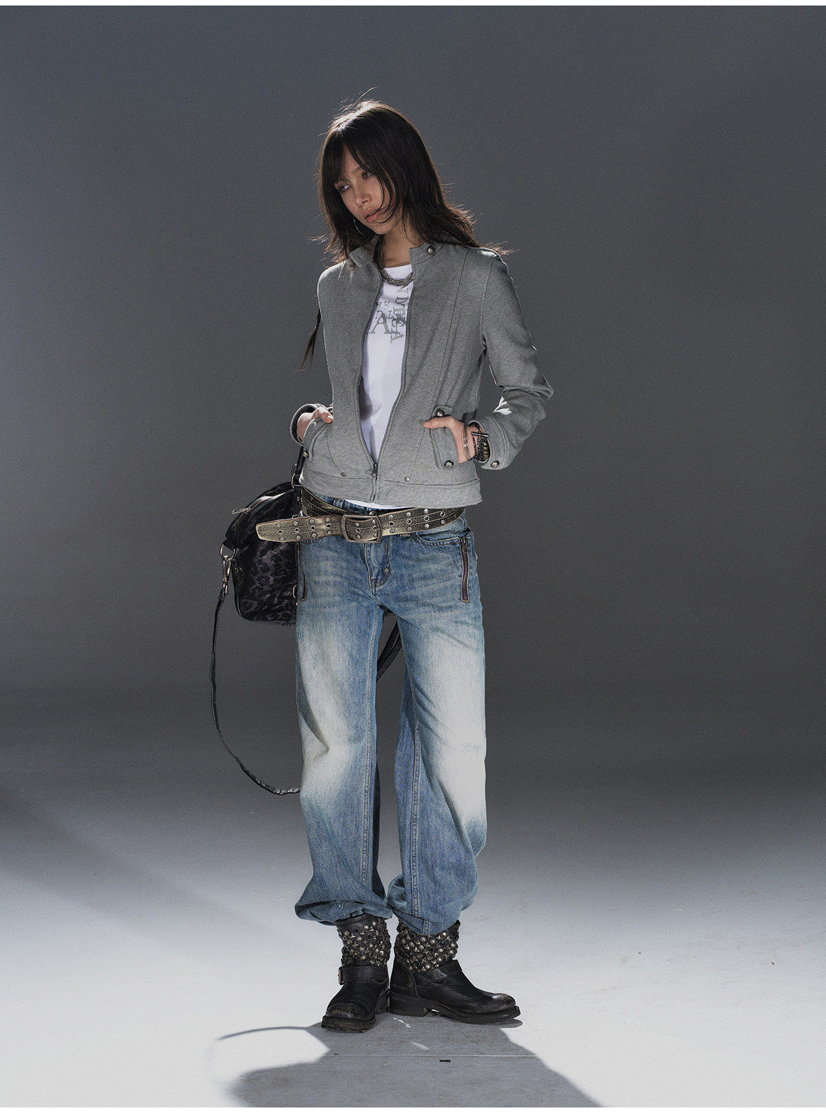 ASH METAL BUCKLE CROPPED JACKET