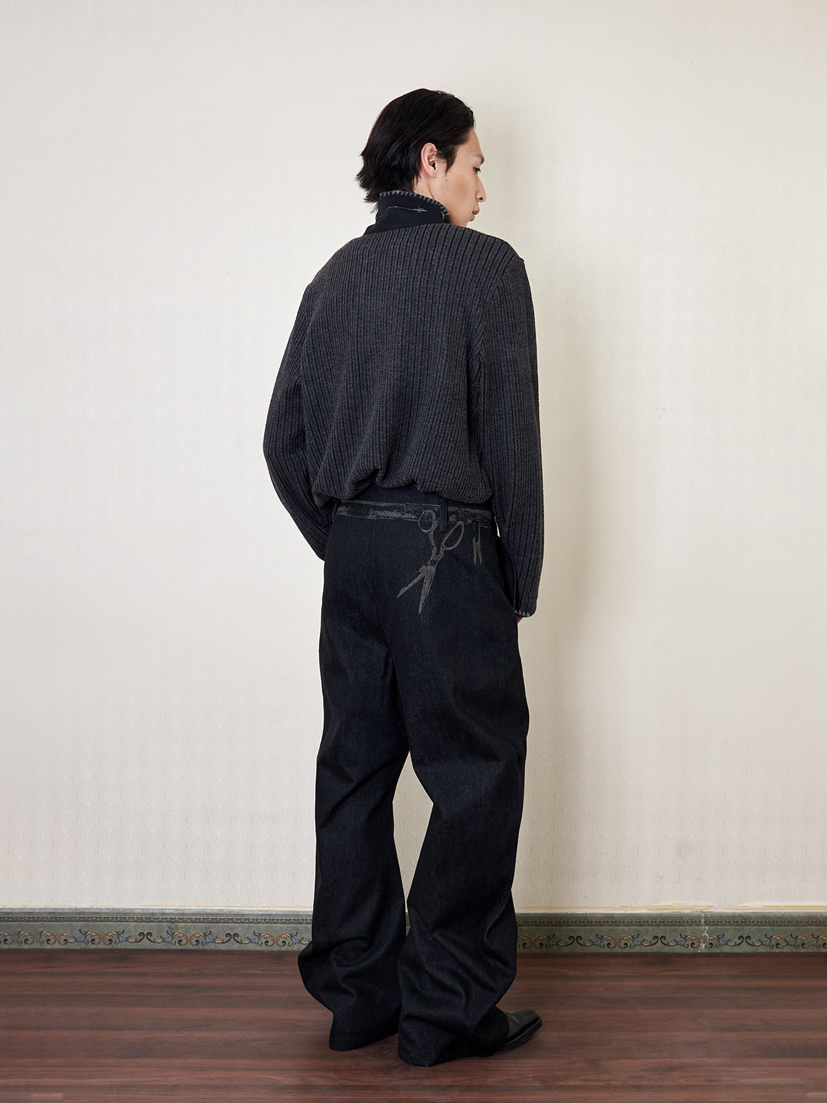 PULLOVER STAND COLLAR SWEATER