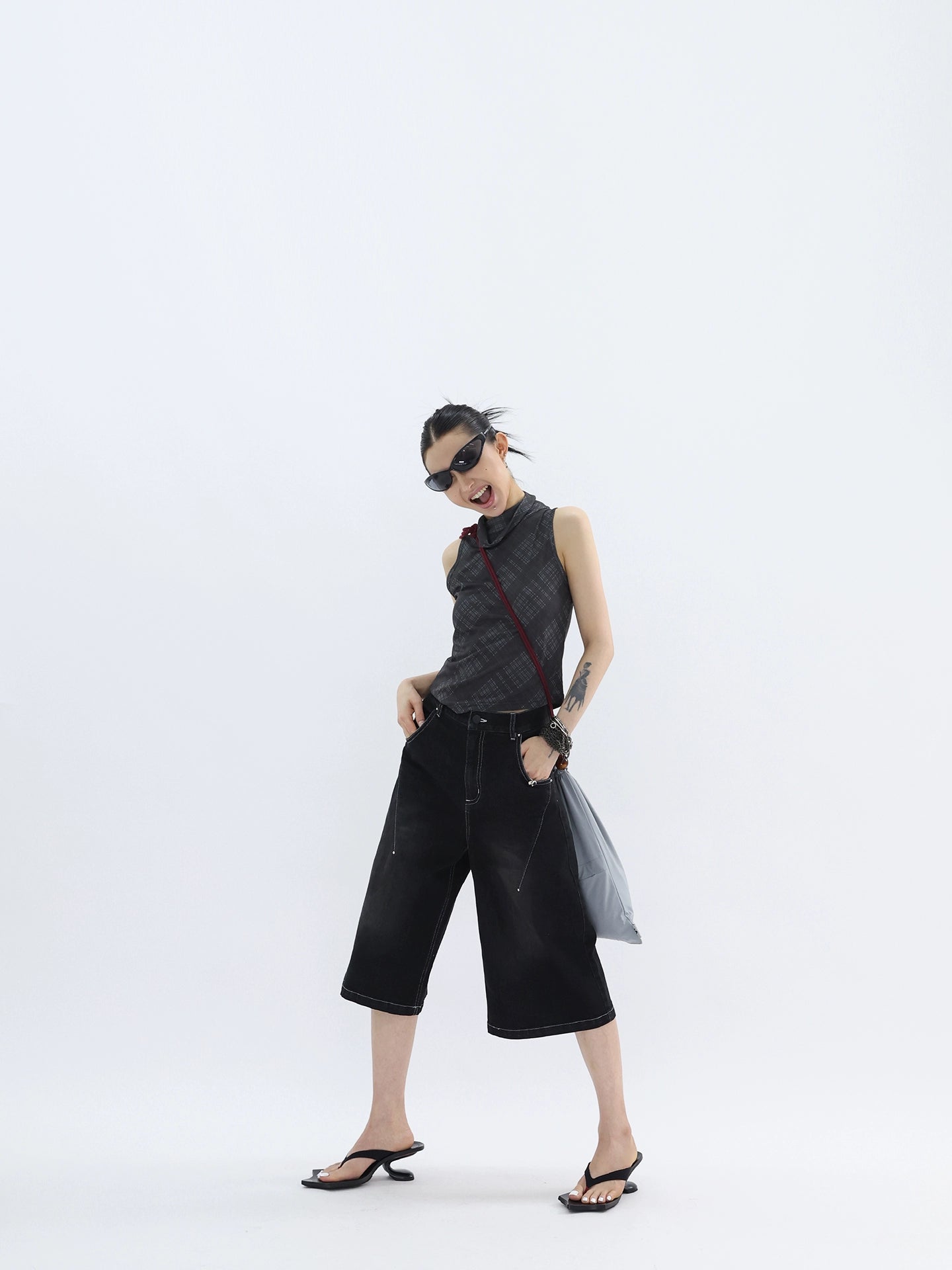 PUNK STITCHED CROP JEANS