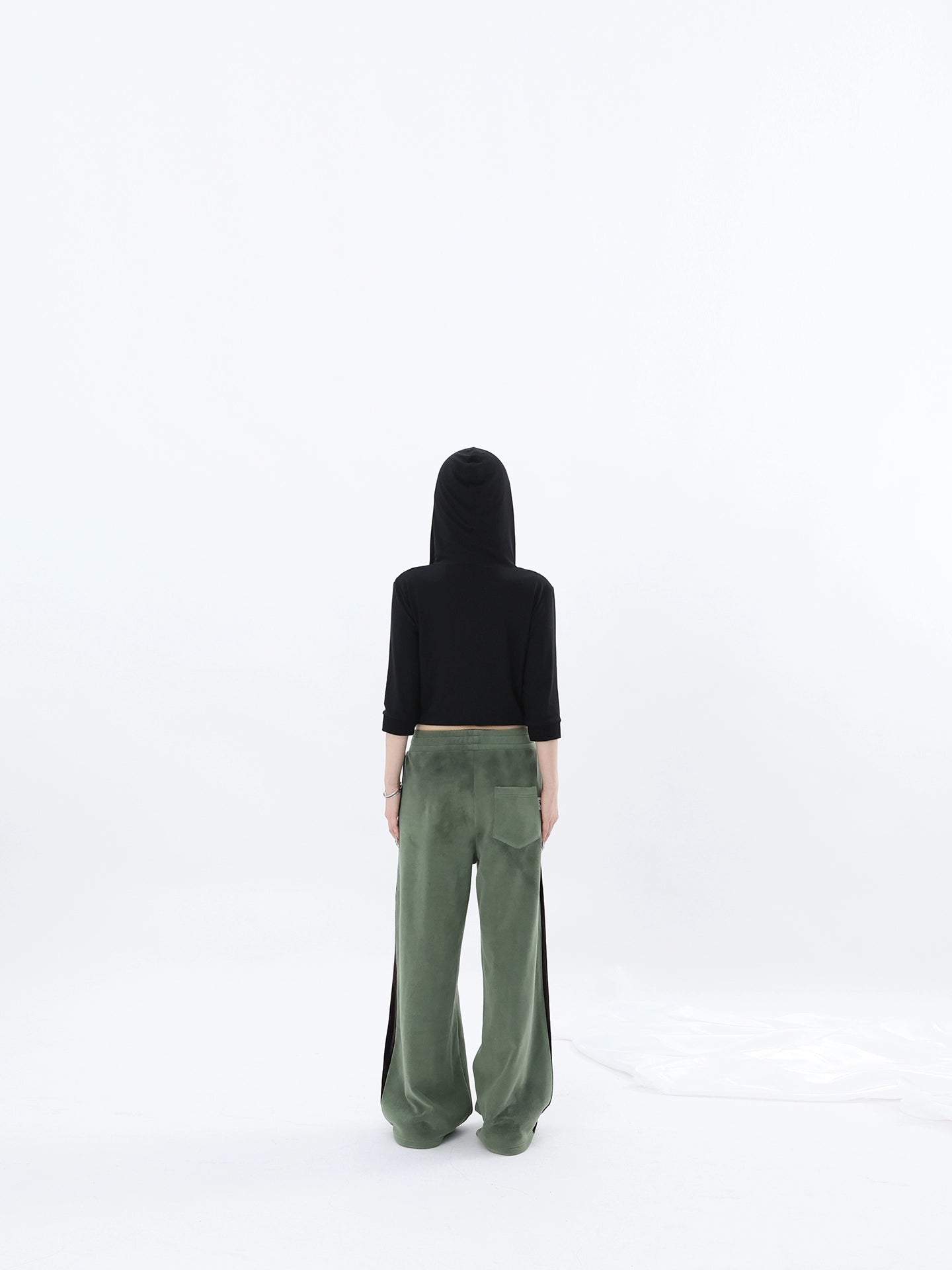 DISTRESSED TOTEM PATCHWORK SWEATPANTS