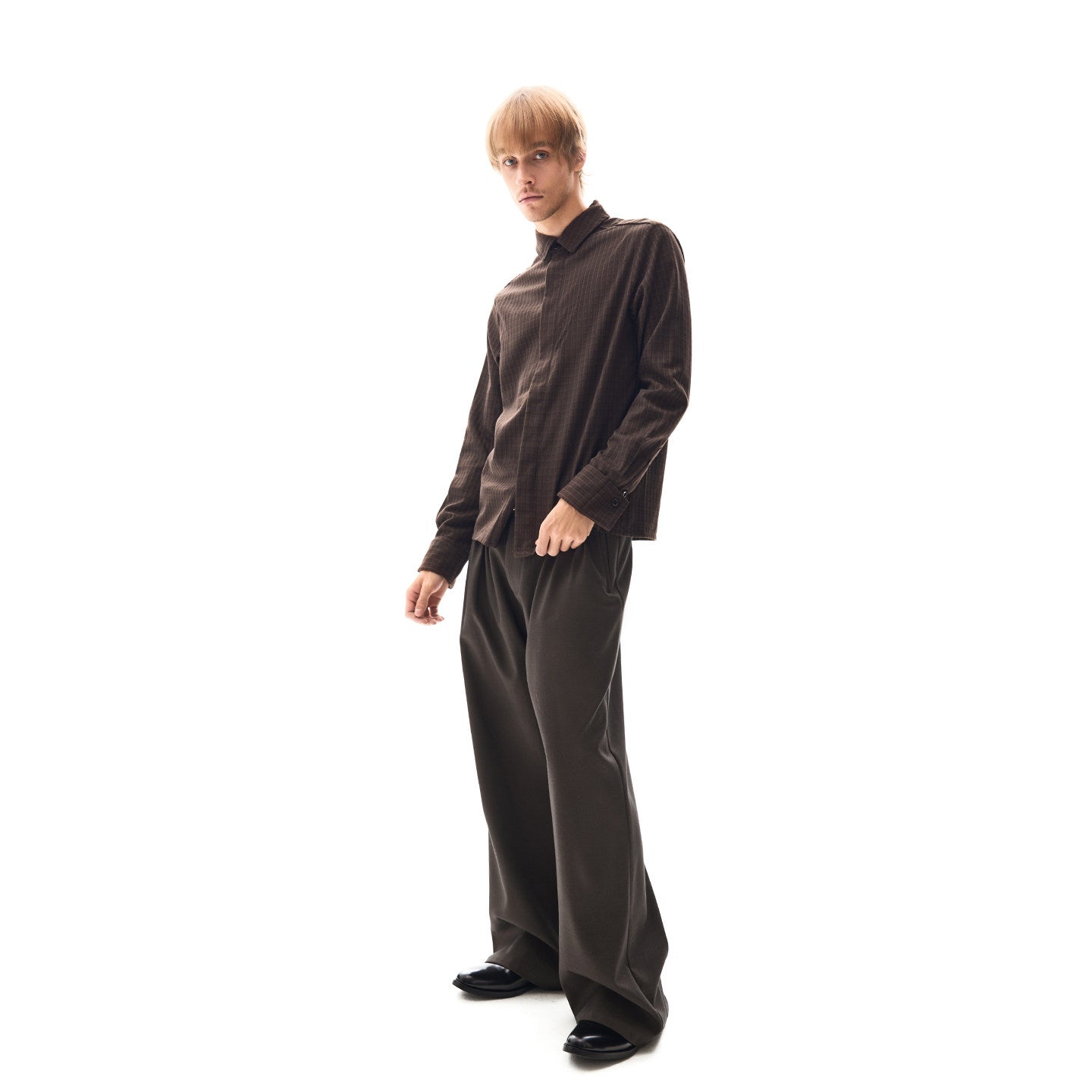 BROWN CHECK PLEATED WIDE TROUSERS