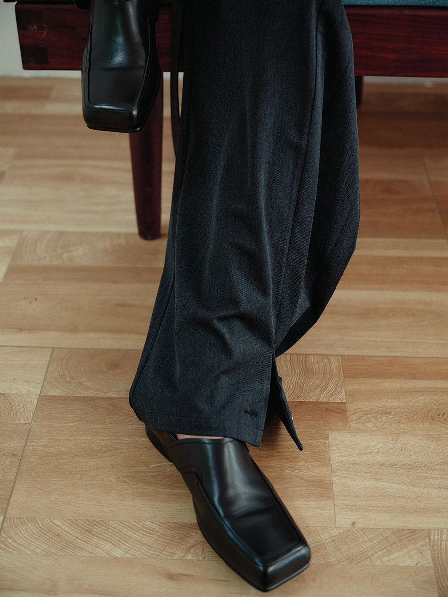 MODERN BEVELED DERBY SHOES
