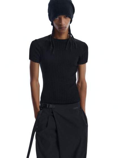 DEEP BLACK SLIM KNIT TOP