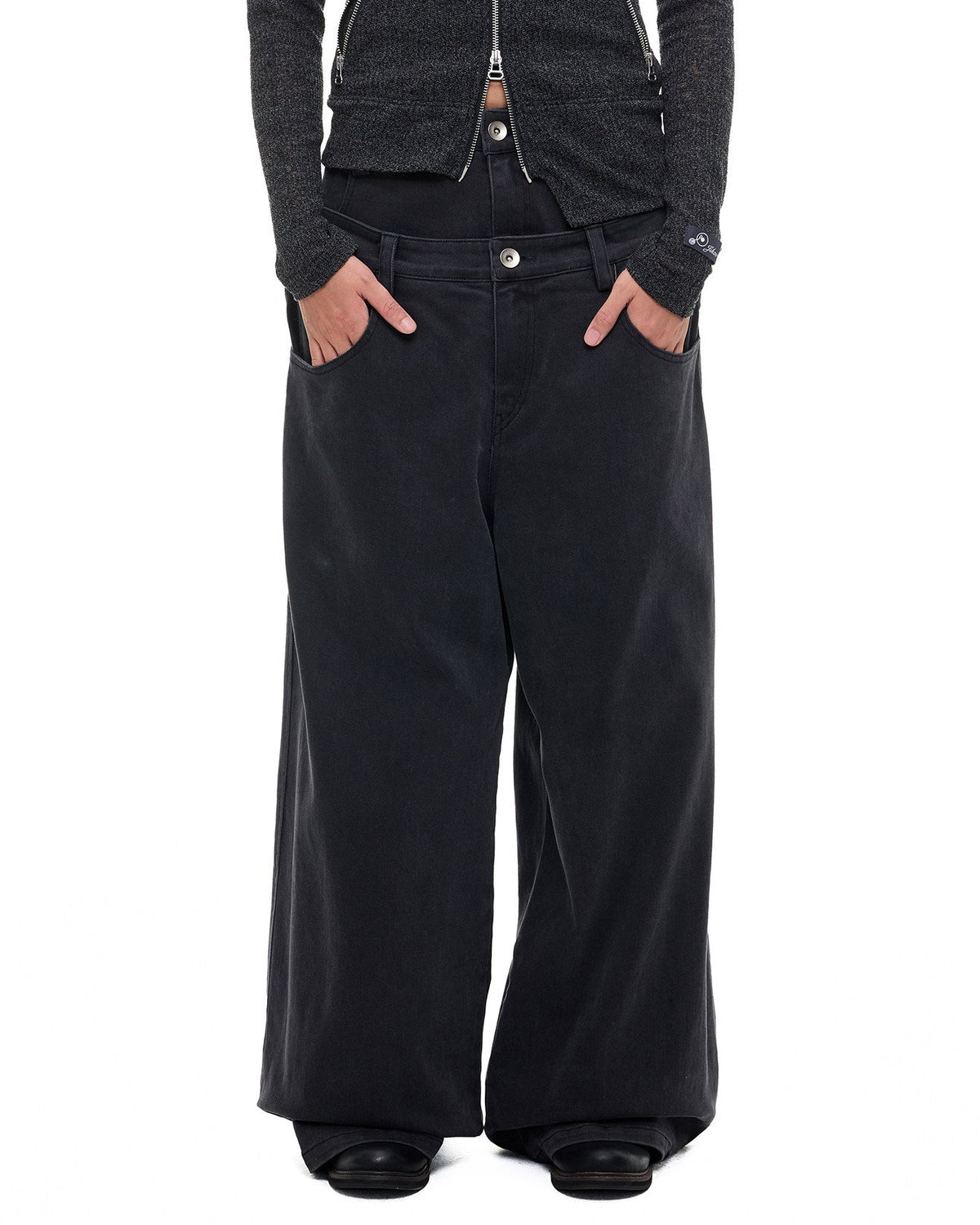 DOUBLE WAIST STRAIGHT CUT JEANS