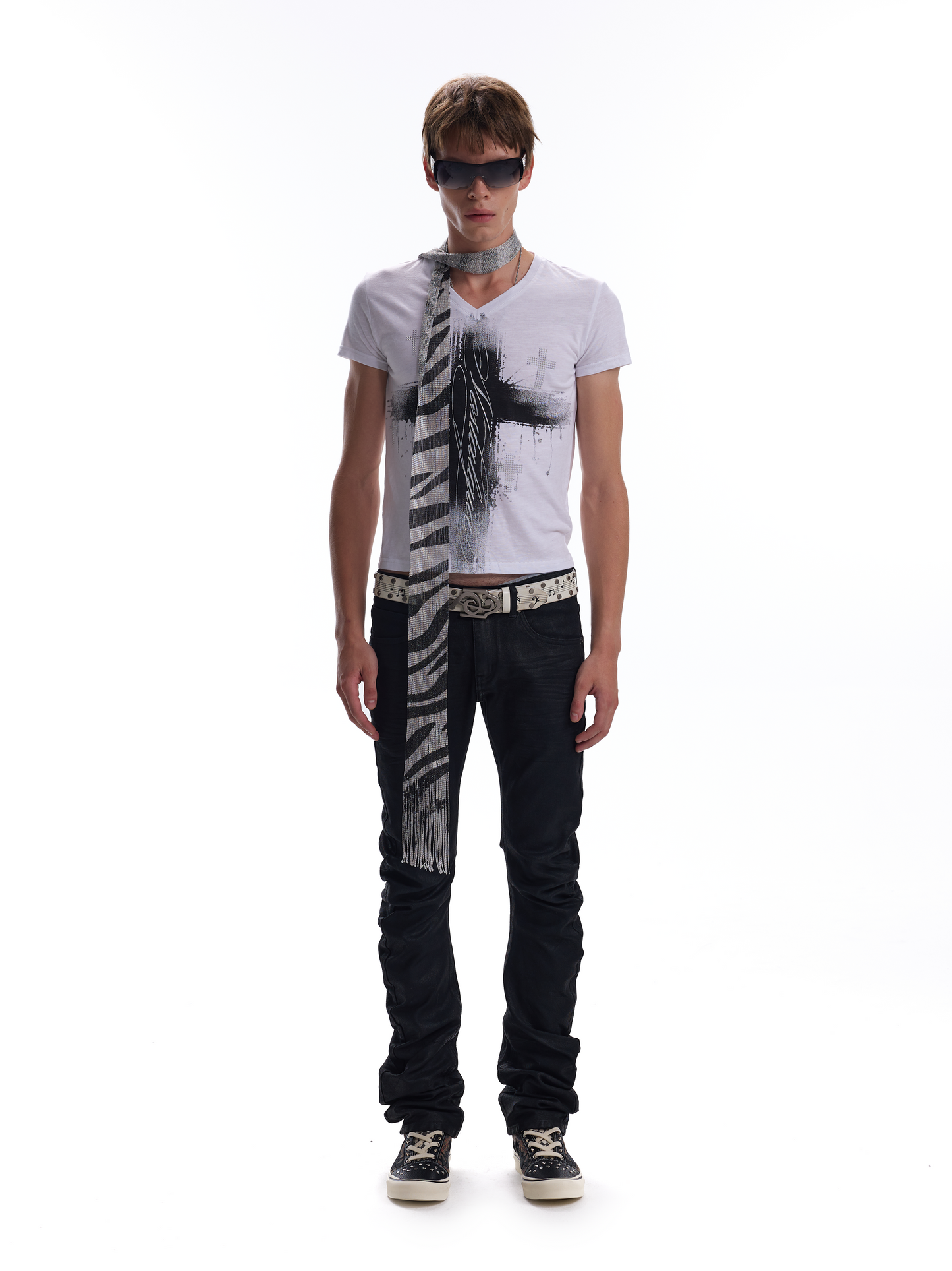 RHINESTONE FOIL V NECK TOP