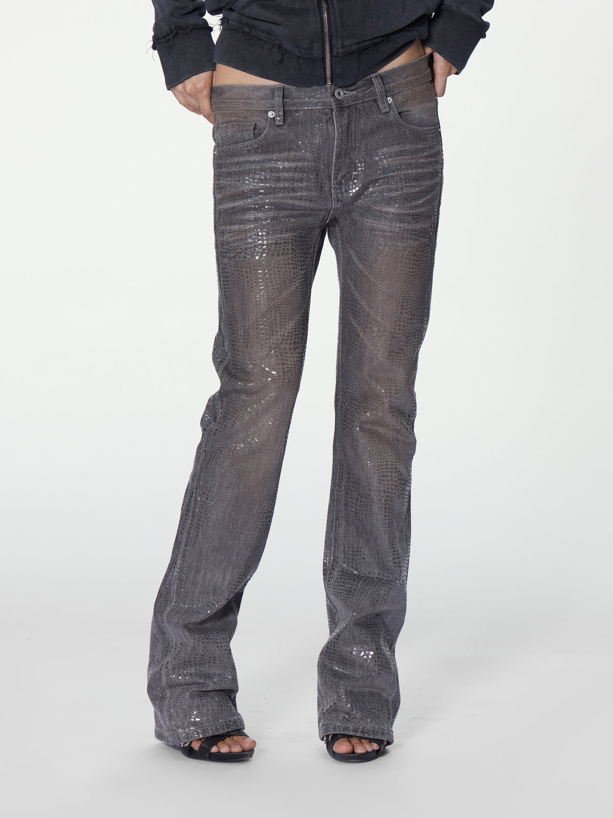 RUST STAIN SNAKE SCALE JEANS