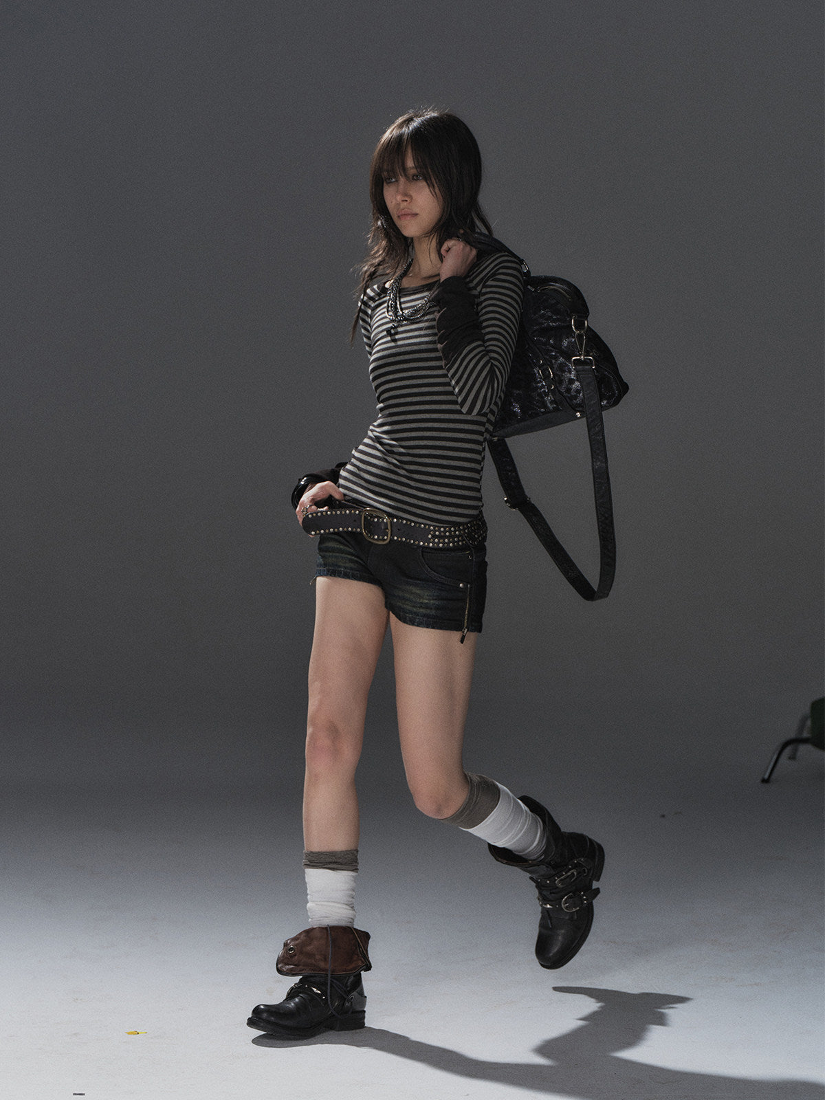 BUTTON CUFF STRIPED RAGLAN TOP