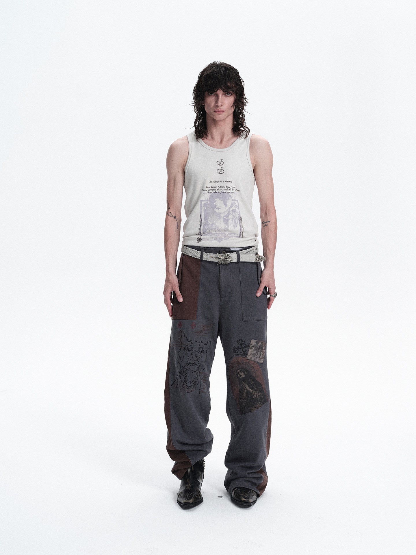 DAGGER GRAPHIC RIBBED TANK