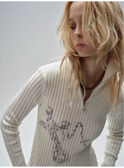 VERTICAL TEXTURE ZIP TURTLENECK TOP