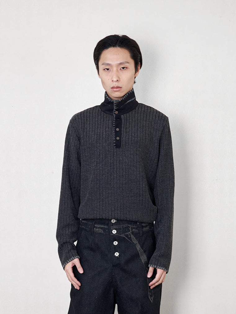 PULLOVER STAND COLLAR SWEATER