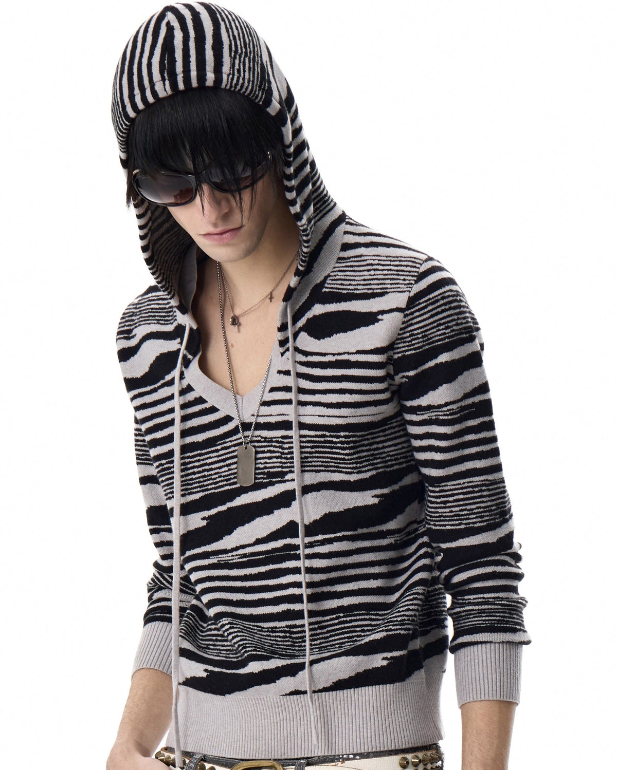 ZEBRA STRIPED V NECK KNIT HOODIE