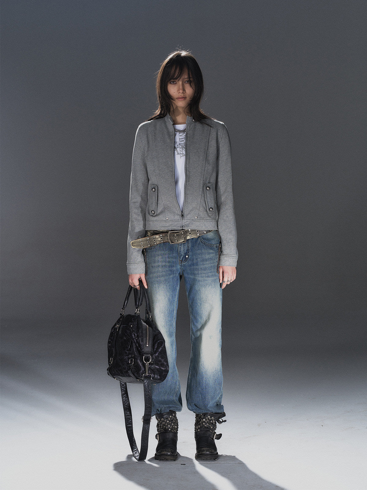 ASH METAL BUCKLE CROPPED JACKET