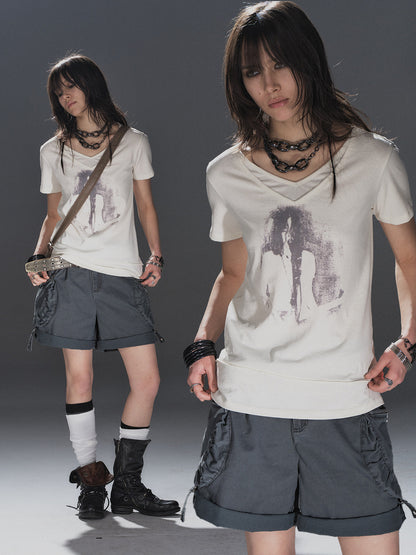LAYERED DOUBLE V GRAPHIC TEE