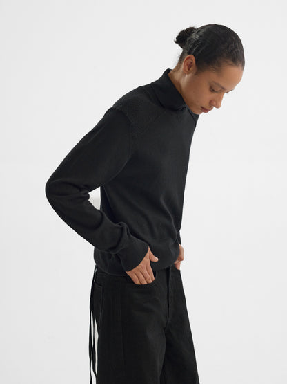 SCULPTURAL W NECK WOOL SWEATER