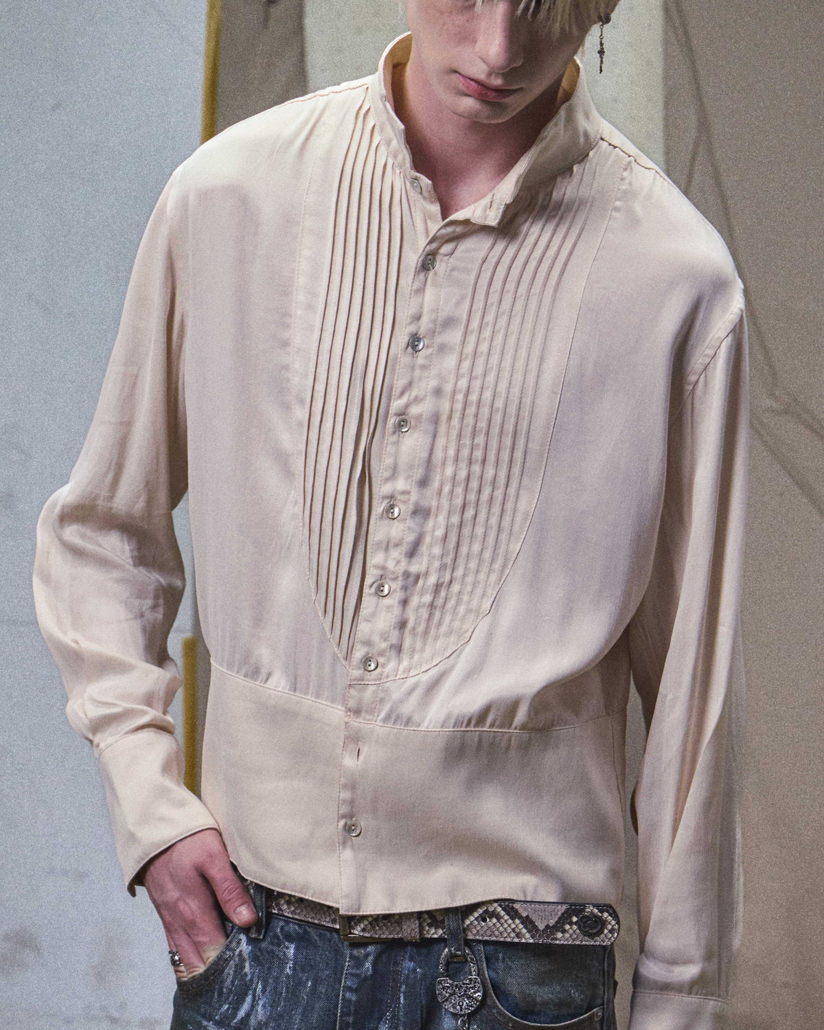 VICTORIAN COURT PLEATED CUPRO SHIRT