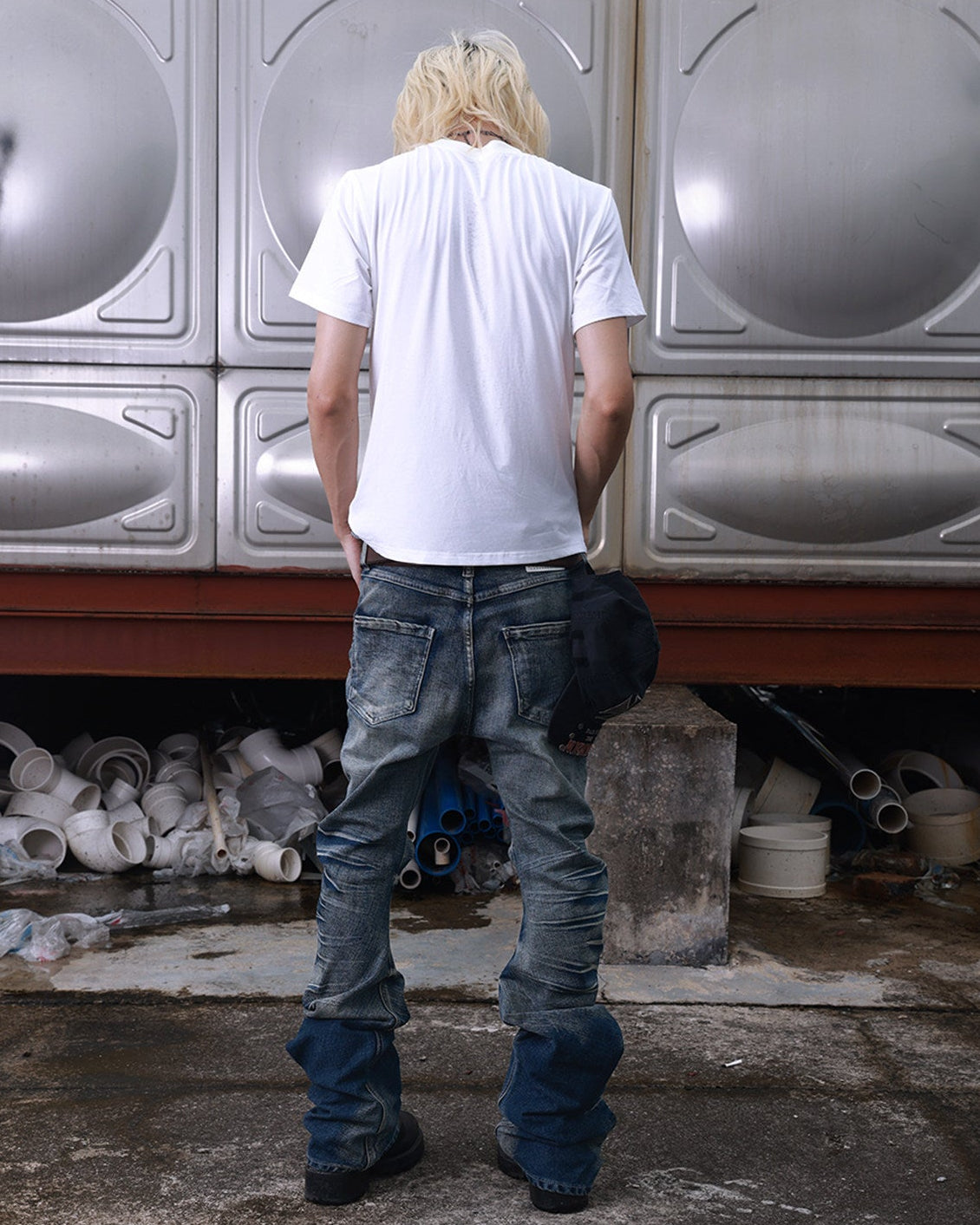 ICE BLUE WHISKER CUTLASS JEANS
